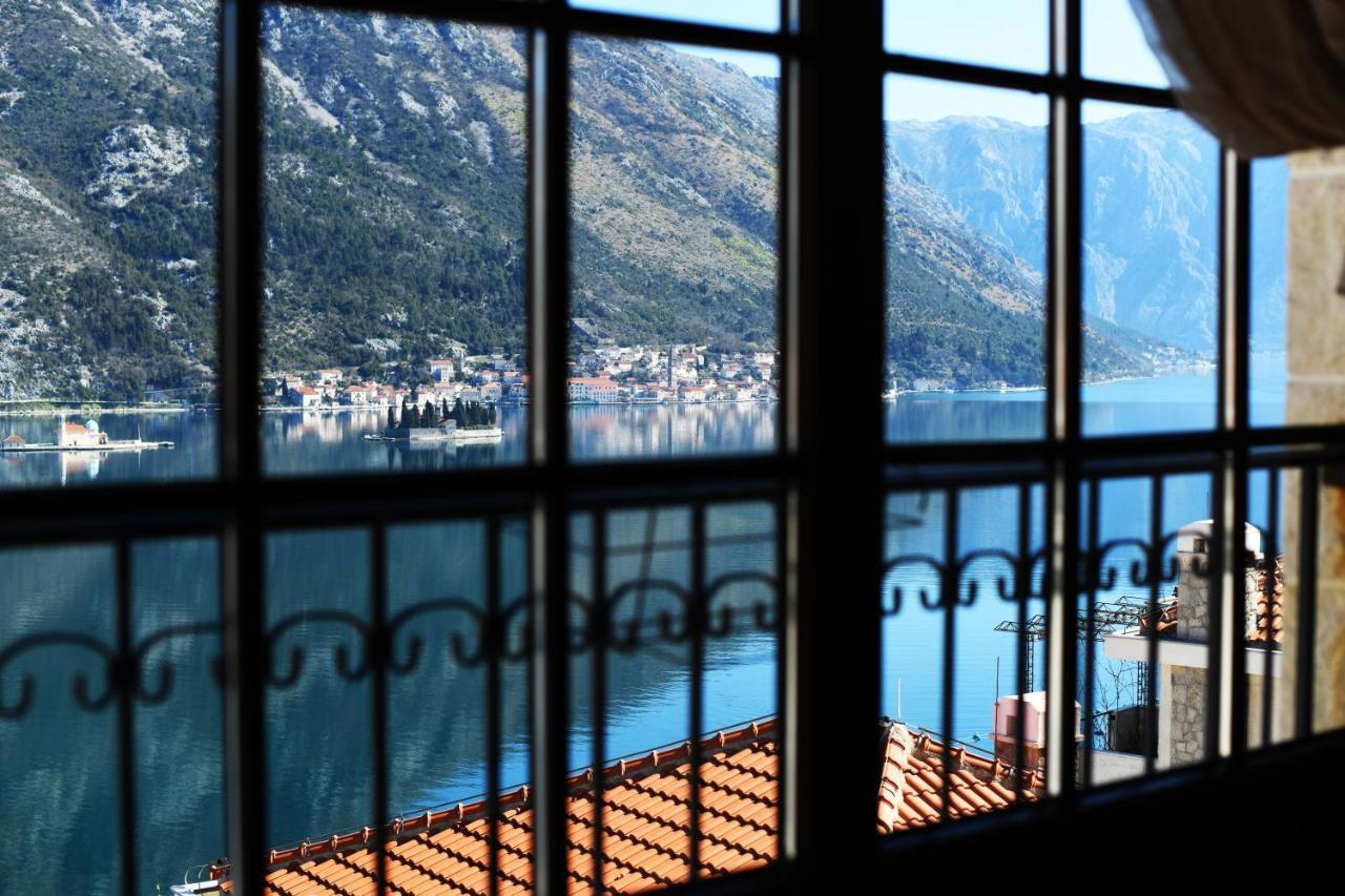 Boka Gardens Seaside Resort Kotor Bagian luar foto