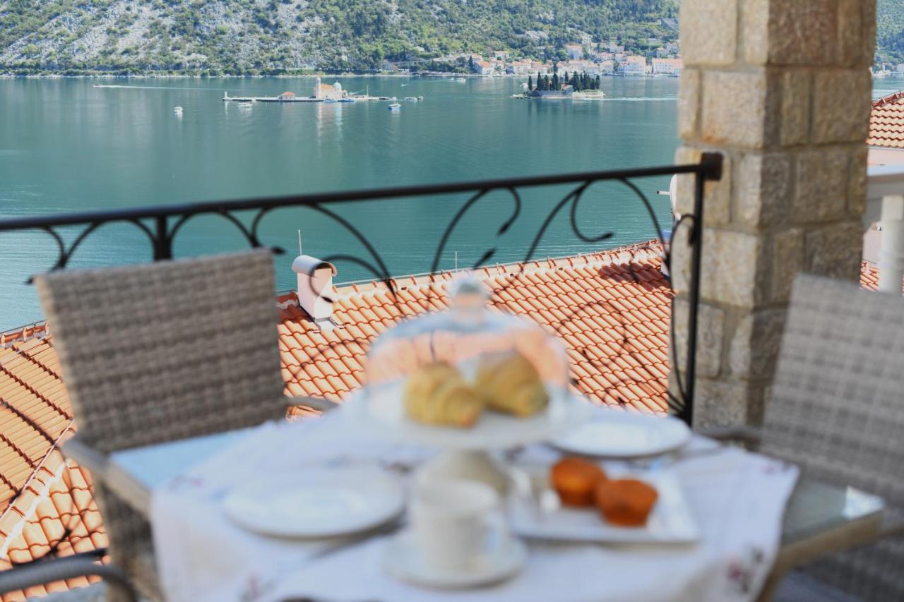 Boka Gardens Seaside Resort Kotor Bagian luar foto